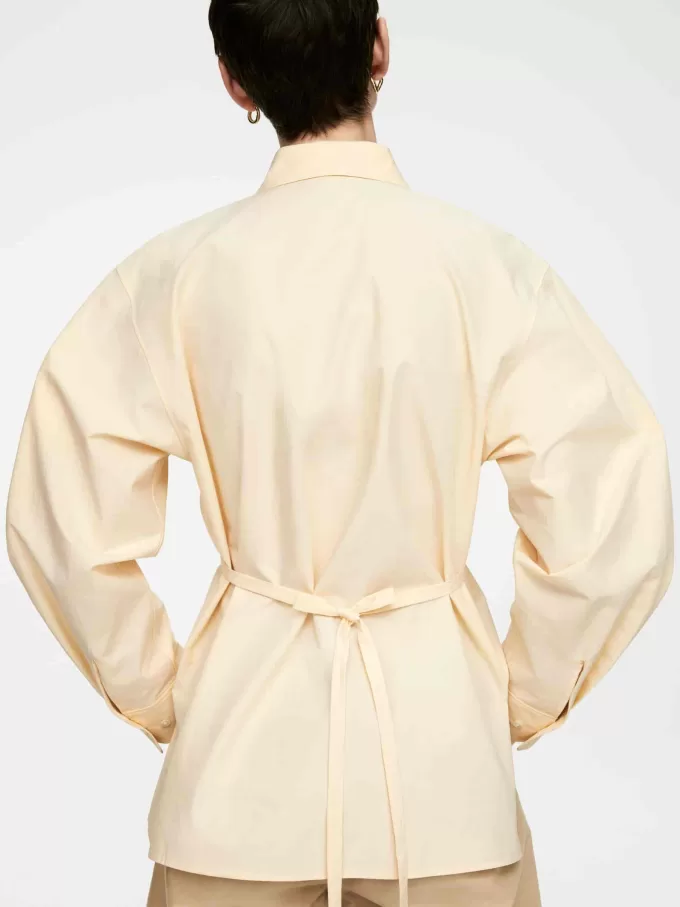 Baumwollbluse mit Bindegürtel Baumwollbluse mit Bindegürtel