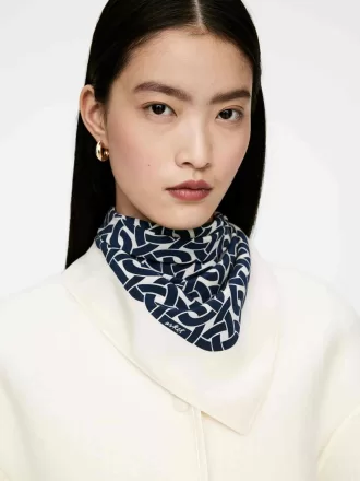 Bedruckter Seidenschal