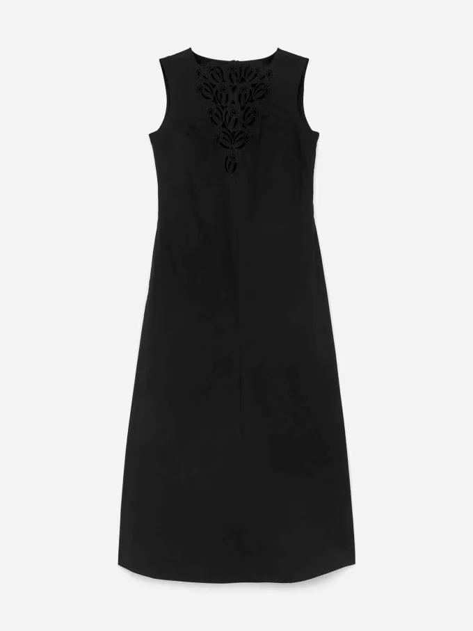 Besticktes Kleid Besticktes Kleid