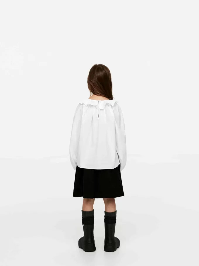 Bluse mit Rüschenkragen Bluse mit Rüschenkragen