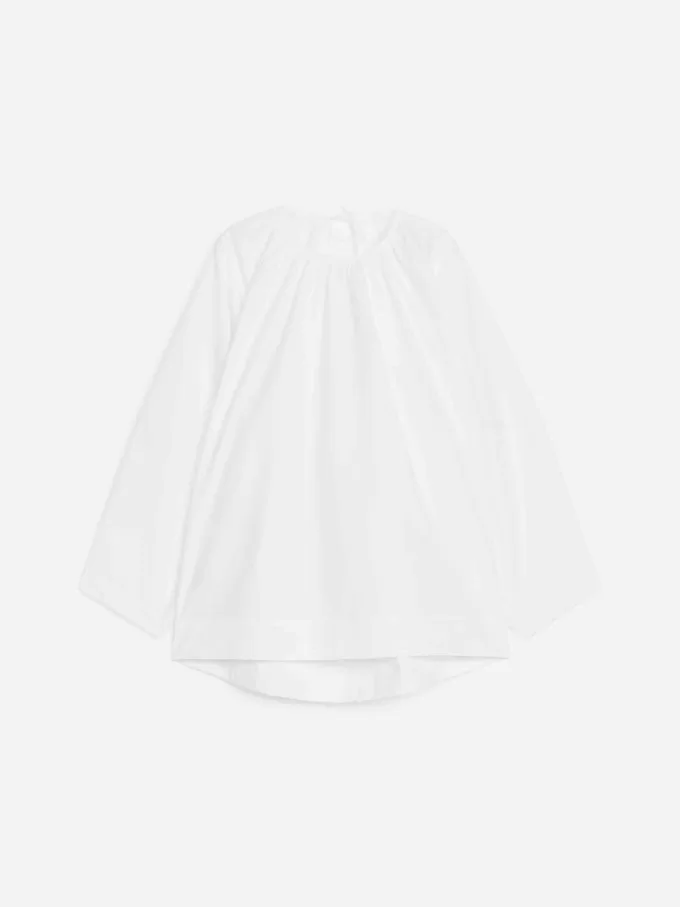 Bluse mit U-Ausschnitt hinten Bluse mit U-Ausschnitt hinten