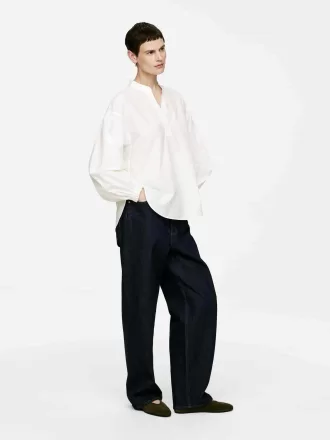 Bluse mit voluminösen Ärmeln