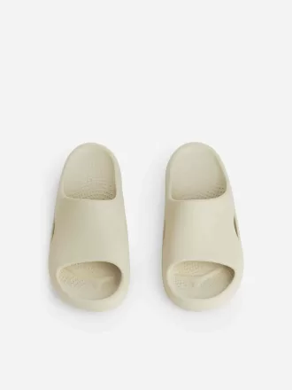 Crocs Mellow Recovery Slides