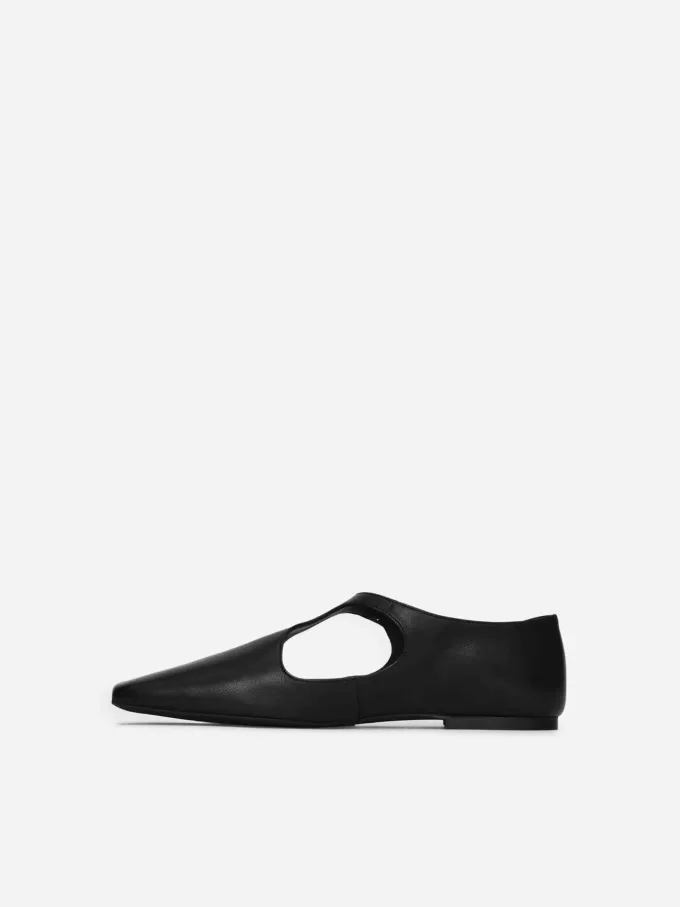 Flache Lederschuhe mit Schnalle Flache Lederschuhe mit Schnalle