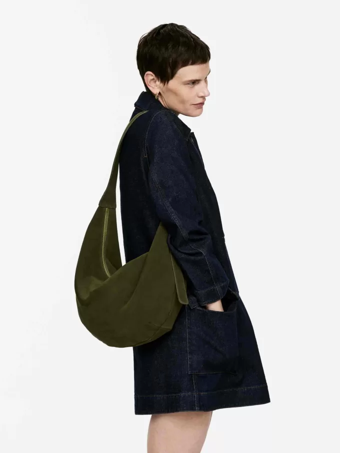 Geschwungene Wildledertasche Geschwungene Wildledertasche