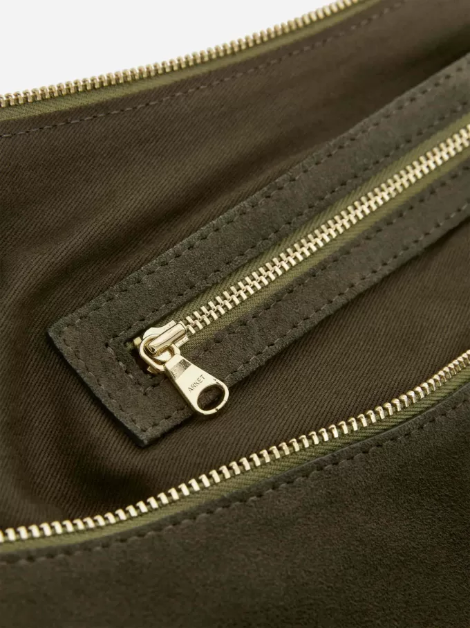 Geschwungene Wildledertasche Geschwungene Wildledertasche