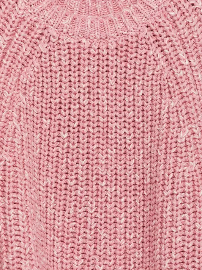 Gestrickter Baumwollpullover Gestrickter Baumwollpullover