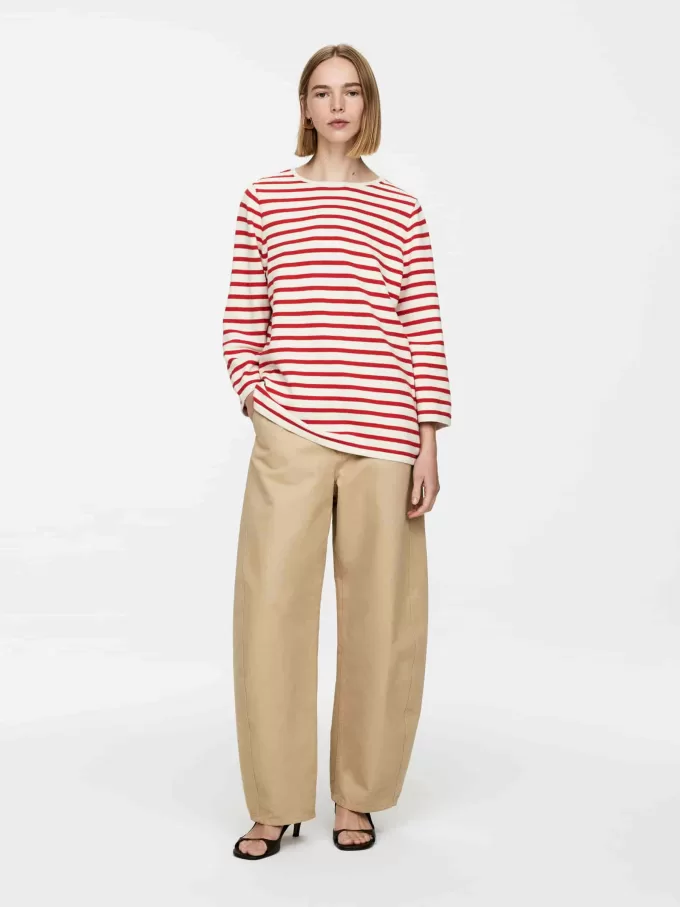 Gestrickter Baumwollpullover Gestrickter Baumwollpullover