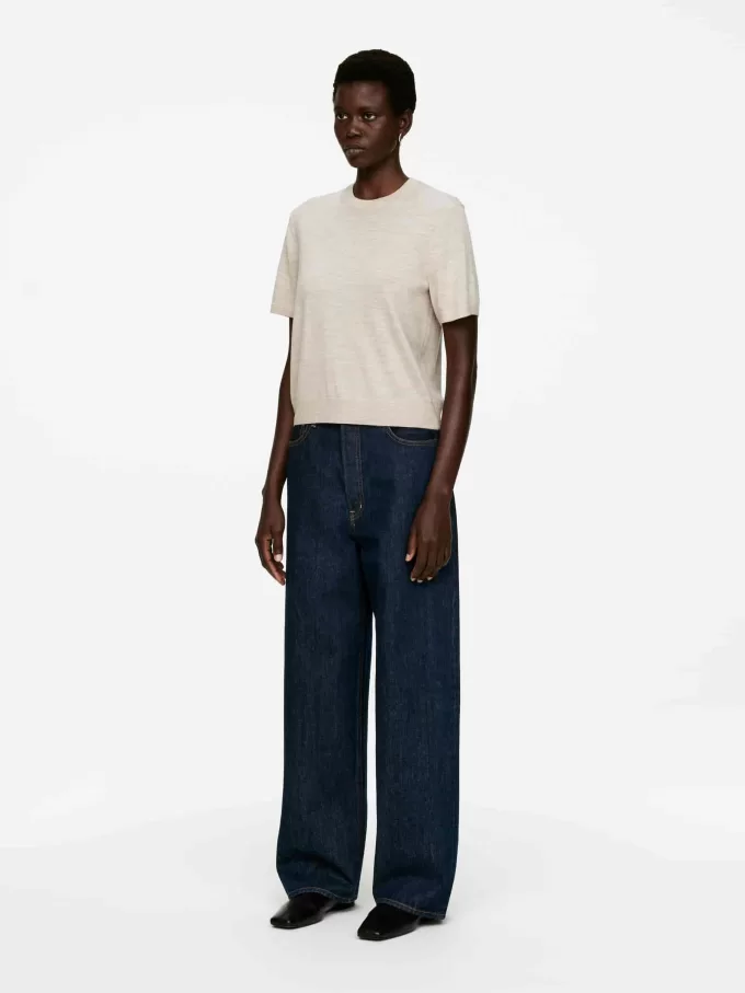 Gestricktes T-Shirt aus Merinowolle Gestricktes T-Shirt aus Merinowolle