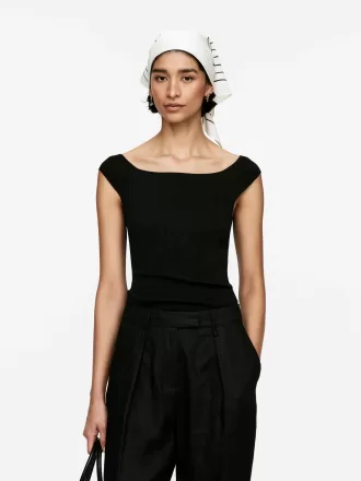 Gestricktes schulterfreies Oberteil