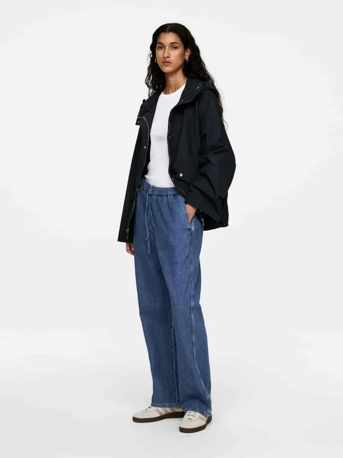 Jeanshose mit Kordelzug Jeanshose mit Kordelzug