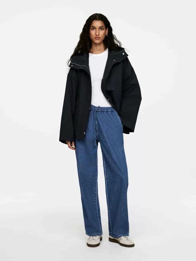 Jeanshose mit Kordelzug Jeanshose mit Kordelzug