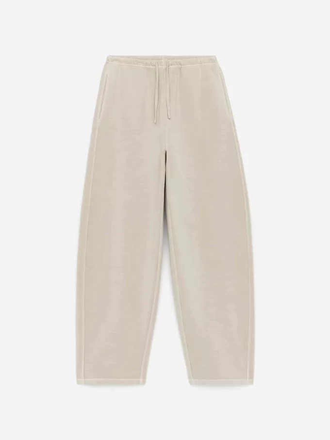 Jogginghose mit ausgestelltem Bein Jogginghose mit ausgestelltem Bein