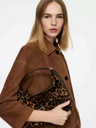 Kastenförmige Ledertasche Kastenförmige Ledertasche