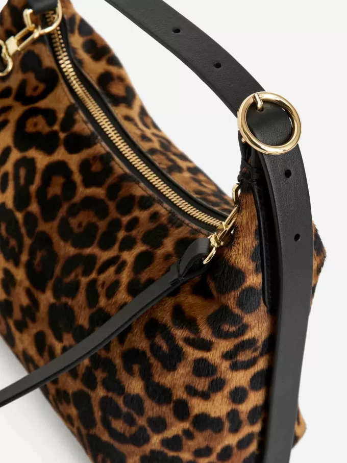 Kastenförmige Ledertasche Kastenförmige Ledertasche