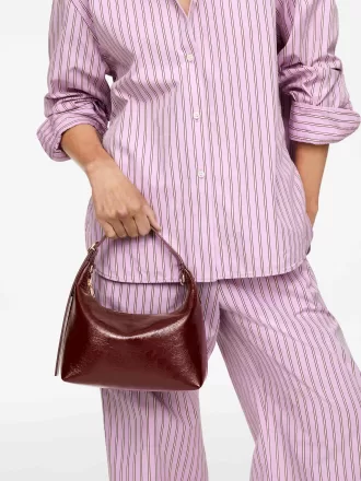 Kastenförmige Ledertasche Kastenförmige Ledertasche