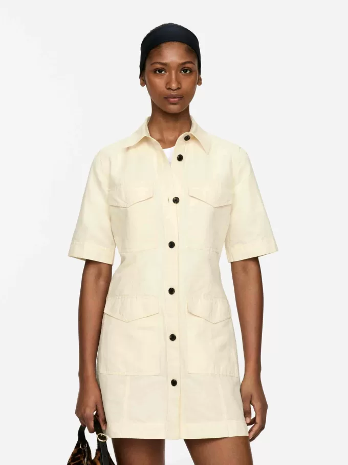 Kleid aus Leinen-Baumwolle Kleid aus Leinen-Baumwolle