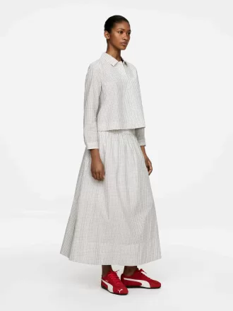 Kurz geschnittenes Baumwollhemd