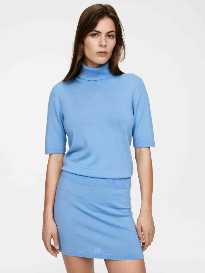 Kurzärmliger Rollkragenpullover Kurzärmliger Rollkragenpullover