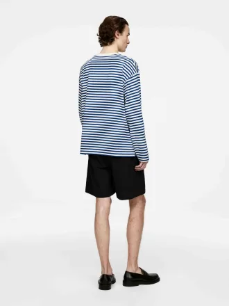 Langärmliges T-Shirt