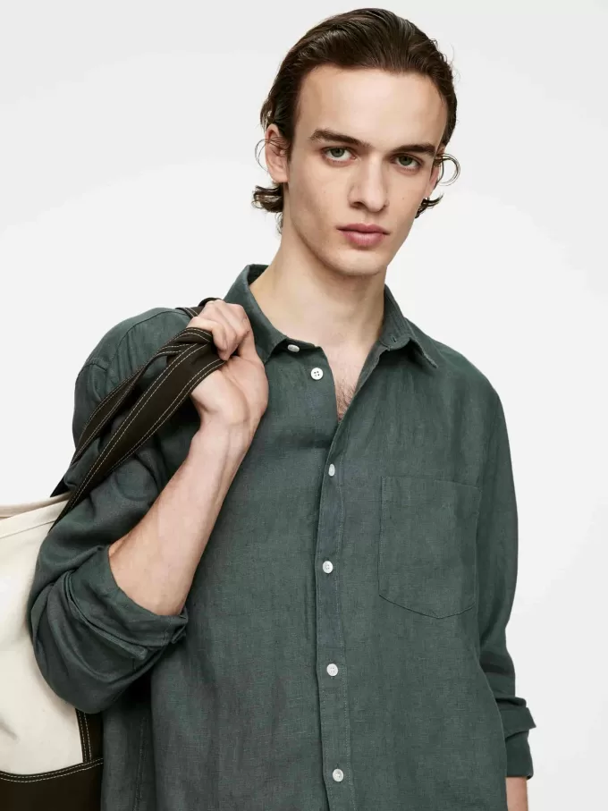 Leinenhemd mit normaler Passform Leinenhemd mit normaler Passform