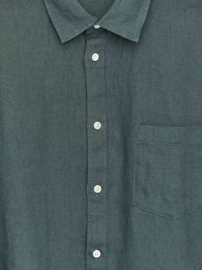 Leinenhemd mit normaler Passform Leinenhemd mit normaler Passform