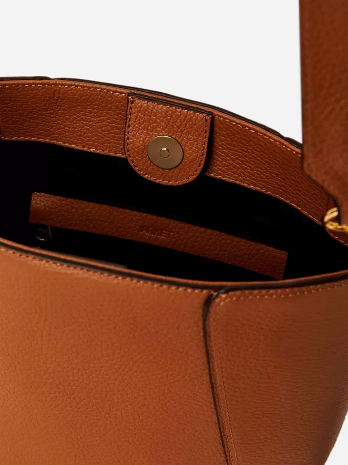 Mittelgroße Ledertasche Mittelgroße Ledertasche