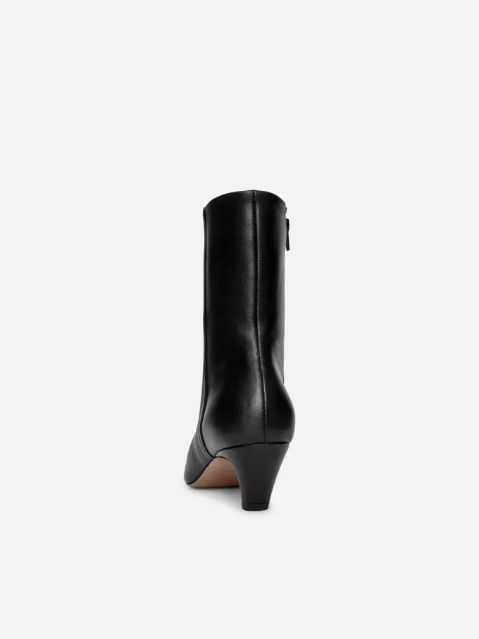 Stiefeletten mit eckiger Zehenpartie Stiefeletten mit eckiger Zehenpartie