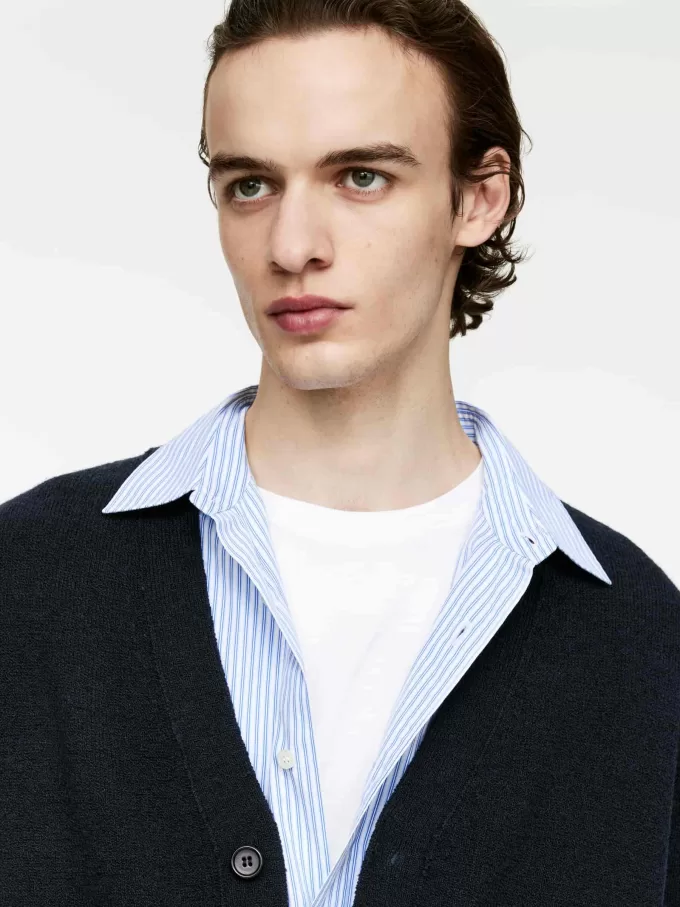 Strickjacke aus Wolle und Baumwolle