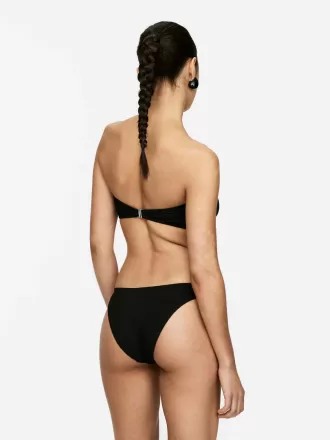 Strukturierter Bikini-Slip mit hoher Taille