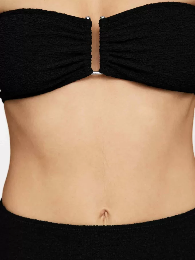 Strukturiertes Bandeau-Bikinioberteil Strukturiertes Bandeau-Bikinioberteil