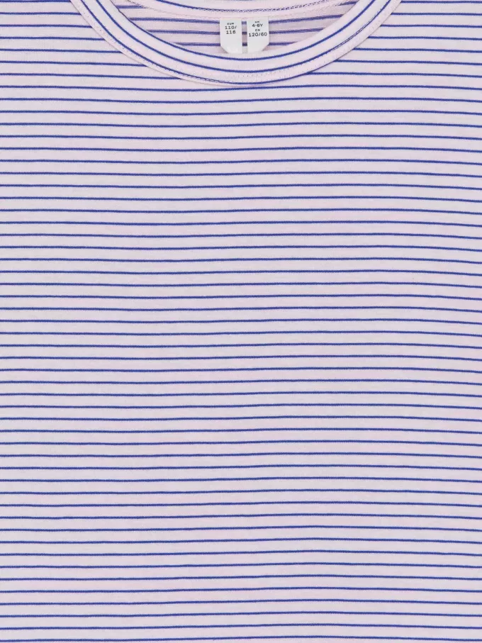 Weit geschnittenes T-Shirt Weit geschnittenes T-Shirt