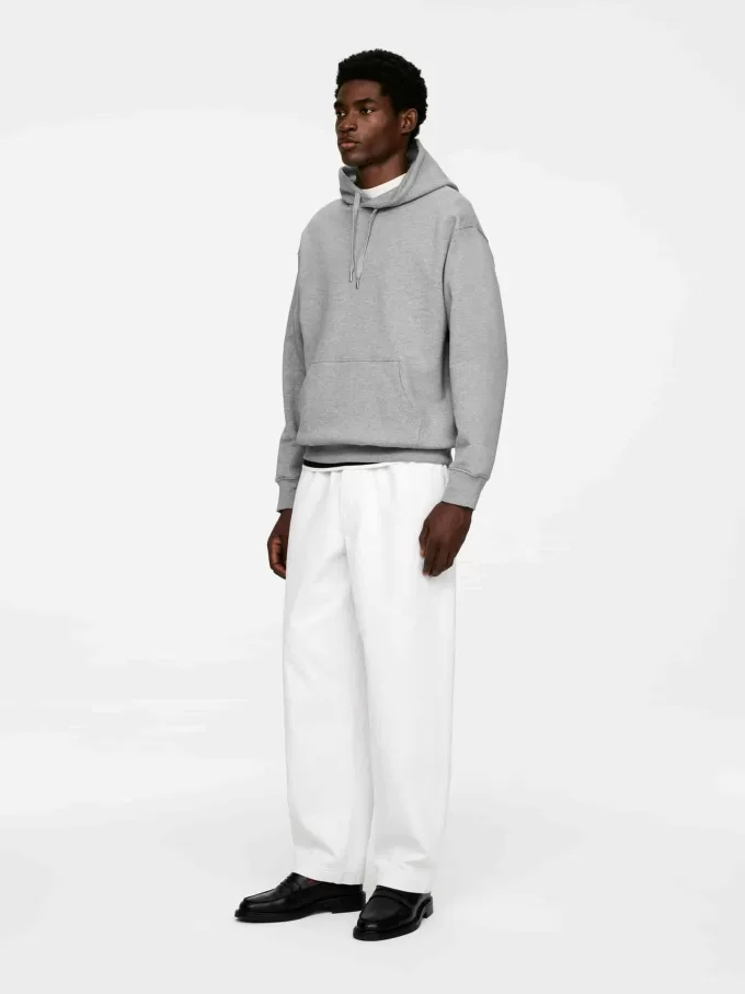 Entspannter Kapuzenpullover