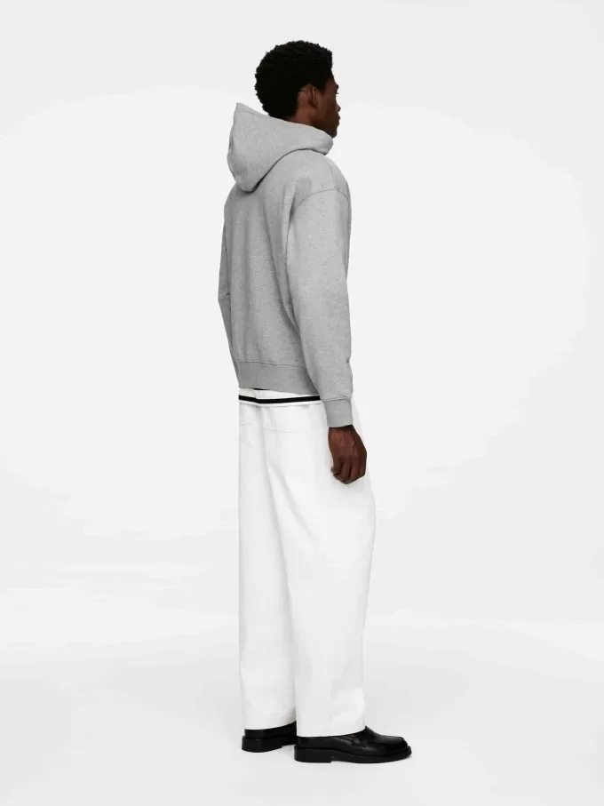 Entspannter Kapuzenpullover