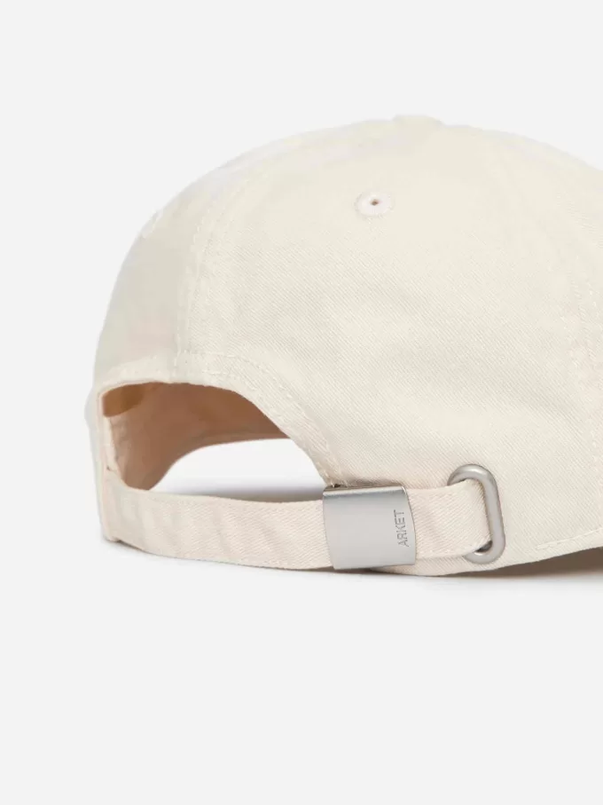 Kappe in Kontrastfarbe Kappe in Kontrastfarbe